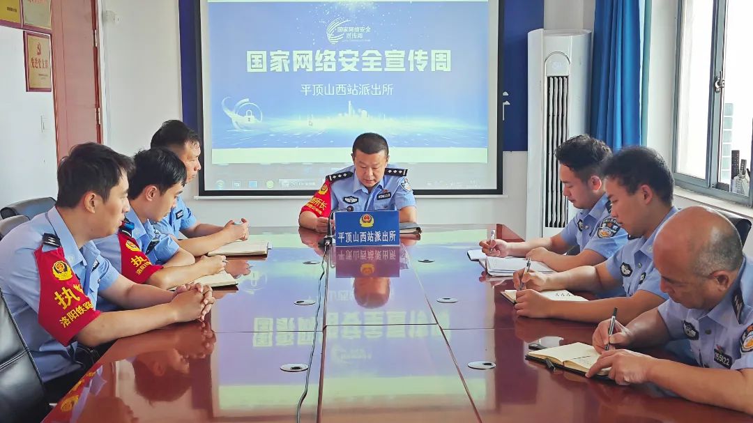 在警营.jpg