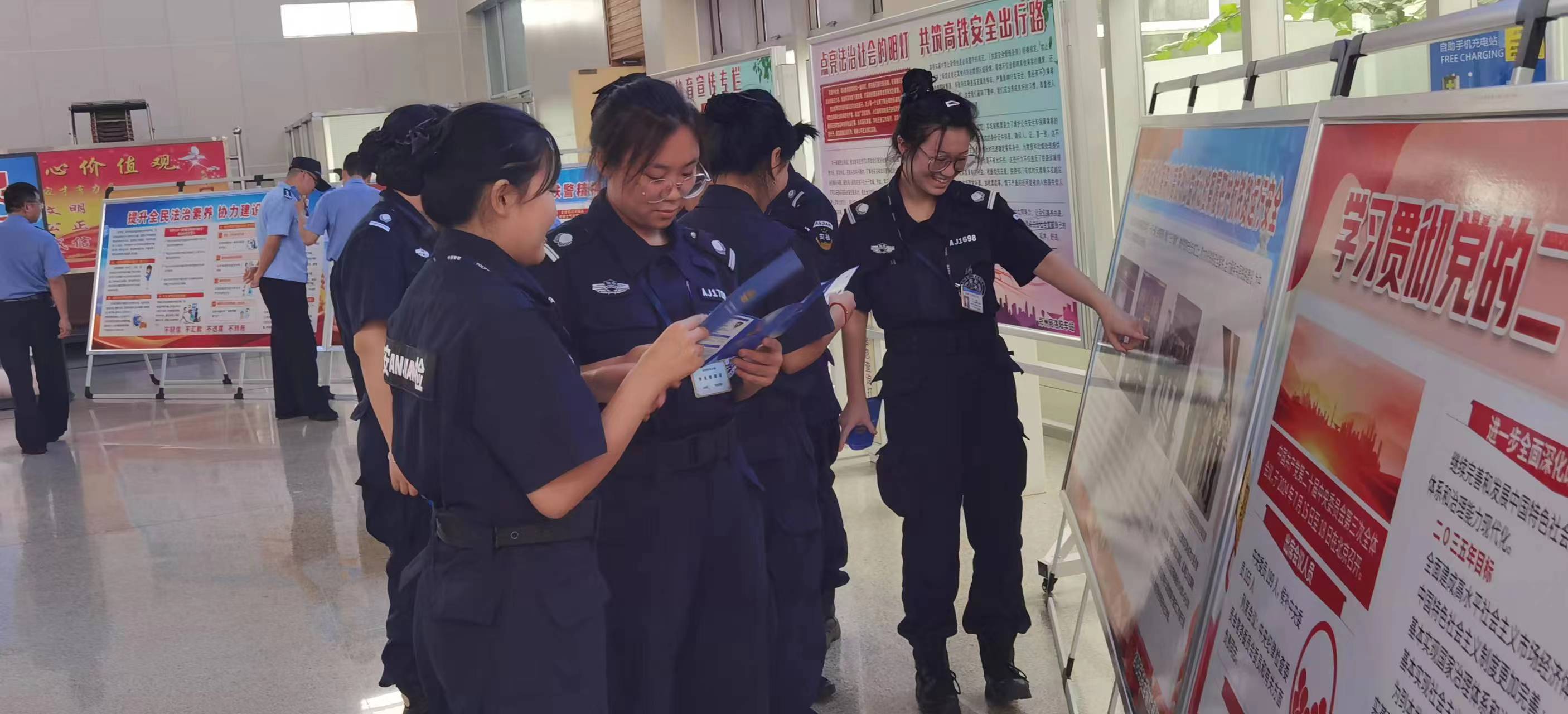 参观9.jpg