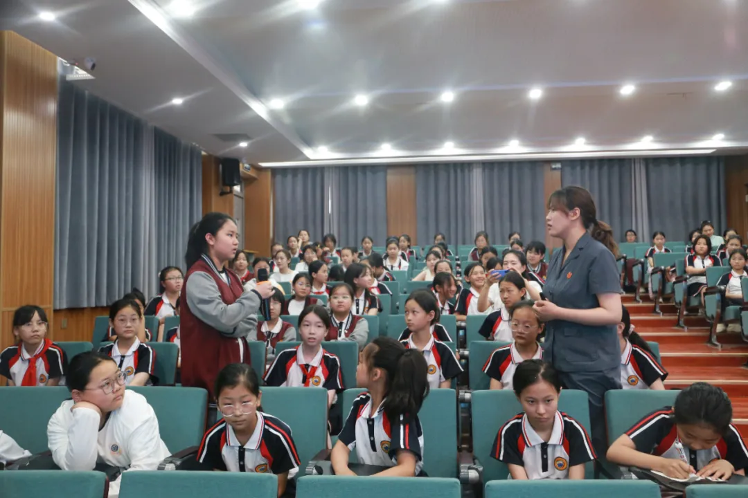 宜阳县法学会联合“宜法暖阳”宣讲团进校园开展法治教育课