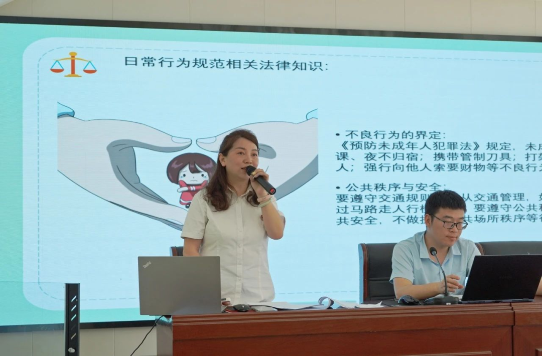 栾川县法学会联合“基层行”普法单位开展民法典“进校园”普法宣传活动