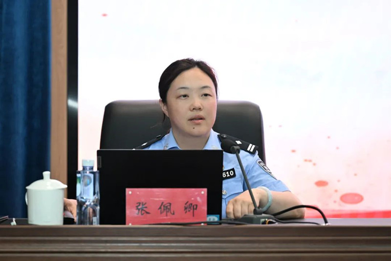 张佩卿_副本.jpg